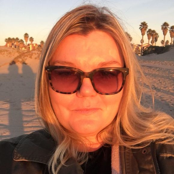 Meet your Posher, Deana - Picture 1 of 1